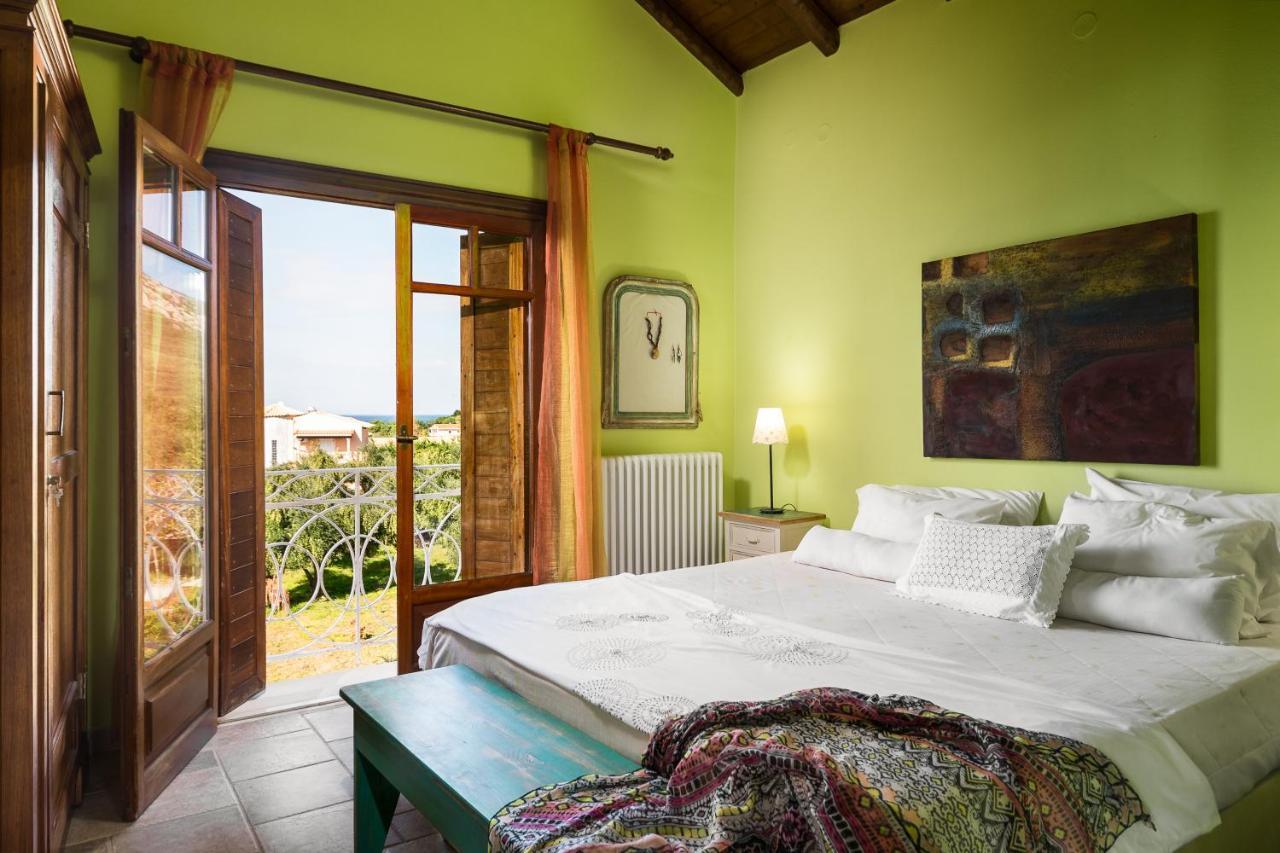 Beachfront Villa Meliti Ágios Matthaíos エクステリア 写真