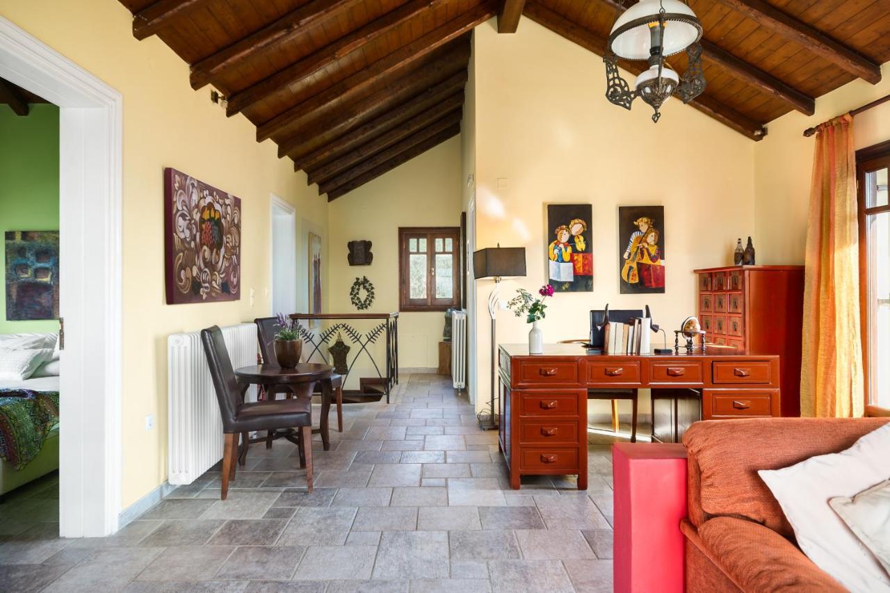 Beachfront Villa Meliti Ágios Matthaíos エクステリア 写真